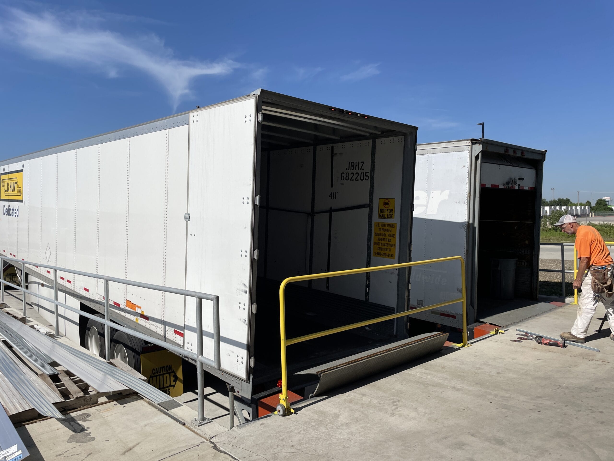 Transloading at Endpoint Truck Service Two dry van trailers pulled into the transloading dock at Endpoint Truck Service